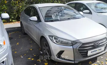Hyundai Avante 2017 года за 6 000 000 тг. в Астана фото 3