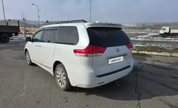 Toyota Sienna 2012 года за 13 900 000 тг. в Алматы