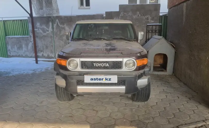 Toyota FJ Cruiser 2006 года за 14 500 000 тг. в Алматы