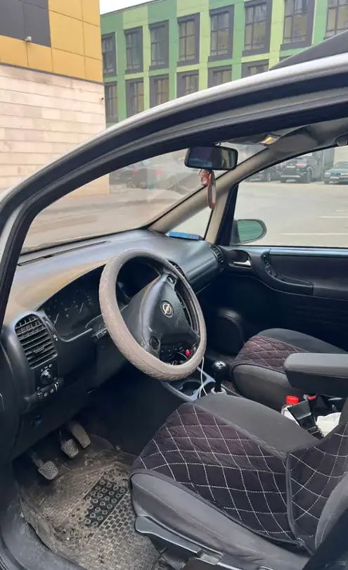 Opel Zafira 2003 года за 2 500 000 тг. в Алматы