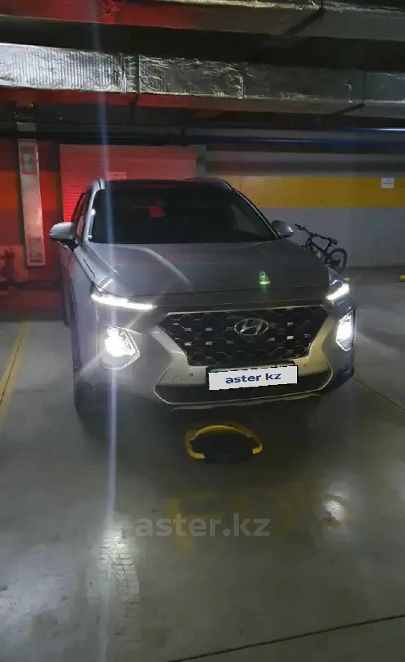 Hyundai Santa Fe 2020 года за 15 200 000 тг. в Алматы фото 4