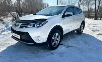 Toyota RAV4 2015 года за 10 860 000 тг. в Актобе фото 2