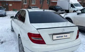 Mercedes-Benz C-Класс 2011 года за 6 800 000 тг. в Астана фото 4