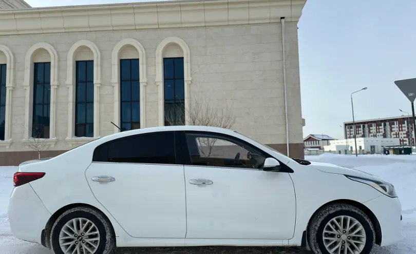 Kia Rio 2019 года за 6 200 000 тг. в Астана фото 3