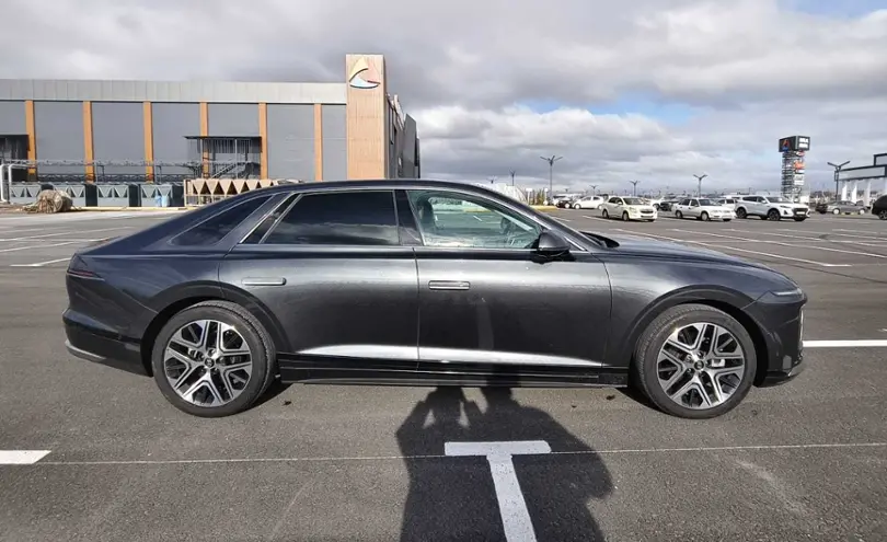 Hyundai Grandeur 2023 года за 20 200 000 тг. в Шымкент