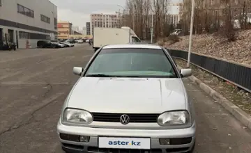 Volkswagen Golf 1998 года за 2 800 000 тг. в Алматы фото 1