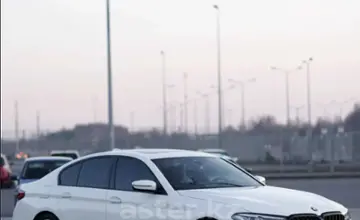 BMW 5 серии 2020 года за 9 900 000 тг. в Алматы фото 4