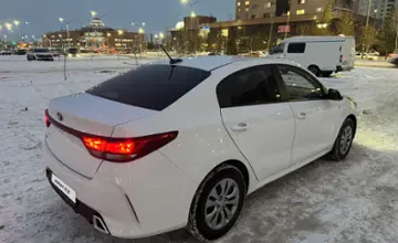 Kia Rio 2021 года за 7 400 000 тг. в Астана