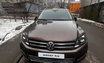 Volkswagen Touareg 2012 года за 10 900 000 тг. в Алматы фото 1