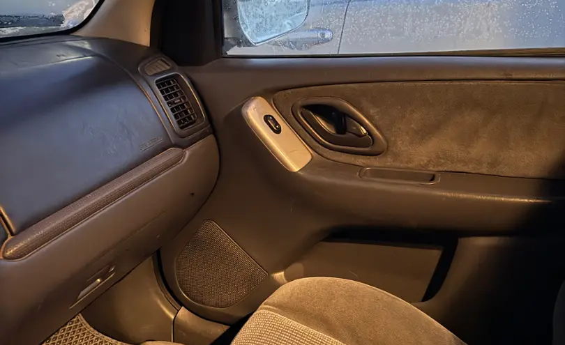 Mazda Tribute 2004 года за 3 700 000 тг. в Астана