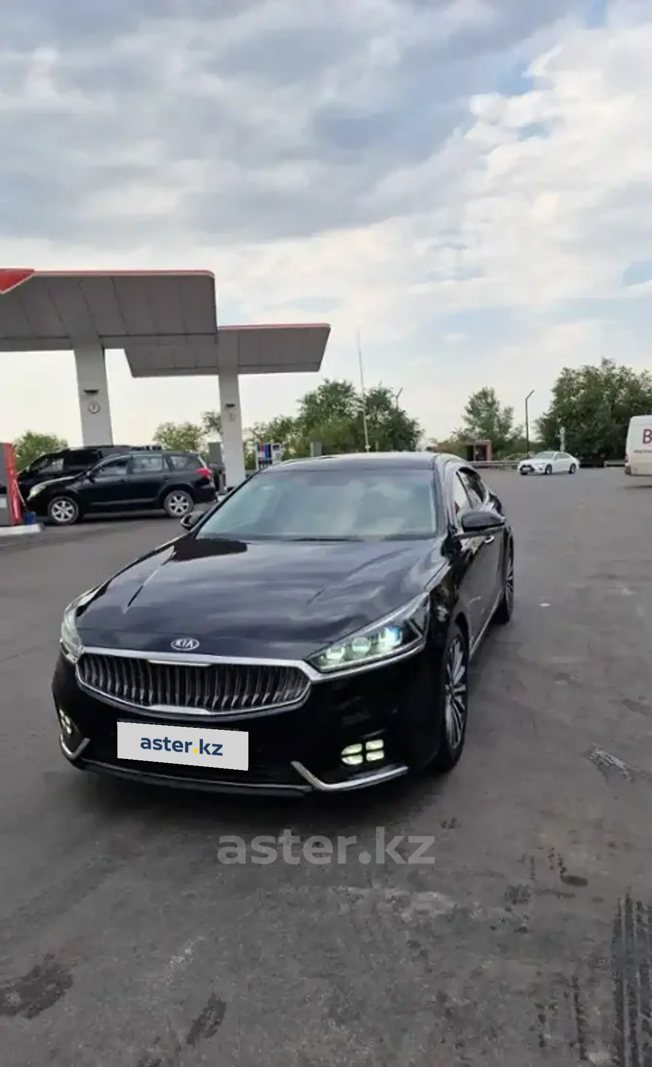 Kia K7 2017 года за 10 500 000 тг. в Алматы фото 4