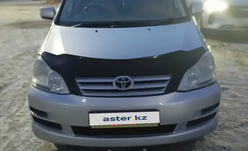 Toyota Ipsum 2004 года за 4 300 000 тг. в Павлодарская область