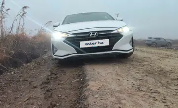 Hyundai Elantra 2019 года за 7 500 000 тг. в Шымкент фото 2