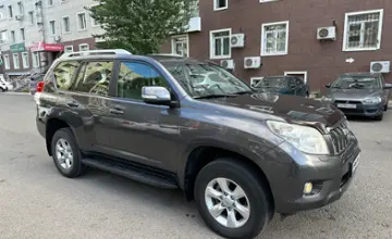 Toyota Land Cruiser Prado 2013 года за 16 800 000 тг. в Астана фото 3