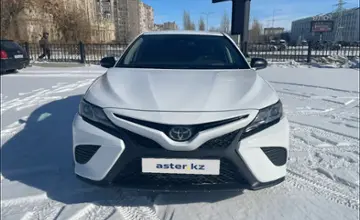 Toyota Camry 2019 года за 11 000 000 тг. в Актобе фото 1