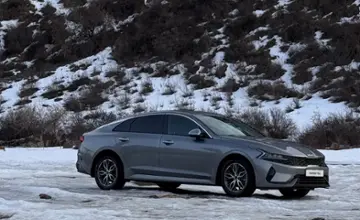 Kia K5 2022 года за 12 200 000 тг. в Алматы фото 4