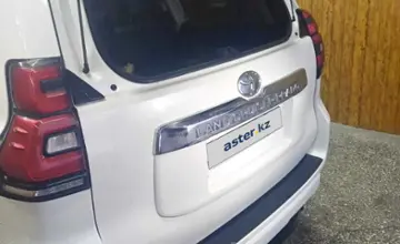 Toyota Land Cruiser Prado 2014 года за 15 000 000 тг. в Восточно-Казахстанская область фото 4