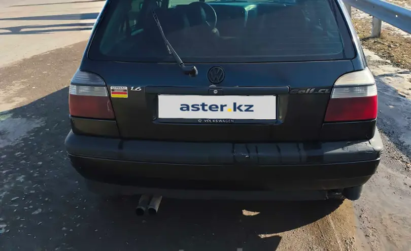 Volkswagen Golf 1996 года за 800 000 тг. в Алматы фото 4