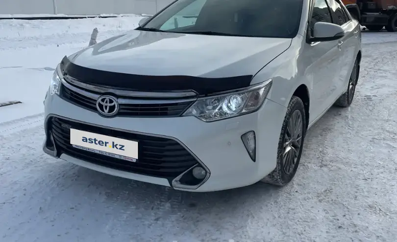 Toyota Camry 2015 года за 10 800 000 тг. в Астана