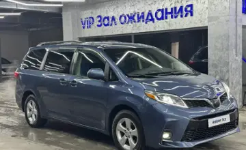 Toyota Sienna 2016 года за 12 500 000 тг. в Шымкент фото 3