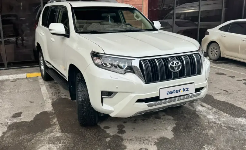 Toyota Land Cruiser Prado 2022 года за 35 000 000 тг. в Алматы