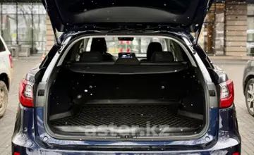 Lexus RX 2018 года за 18 000 000 тг. в Алматы