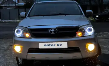 Toyota Fortuner 2006 года за 7 200 000 тг. в Актобе фото 1