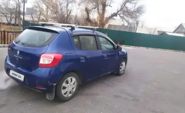 Renault Sandero 2015 года за 2 100 000 тг. в Шымкент фото 4