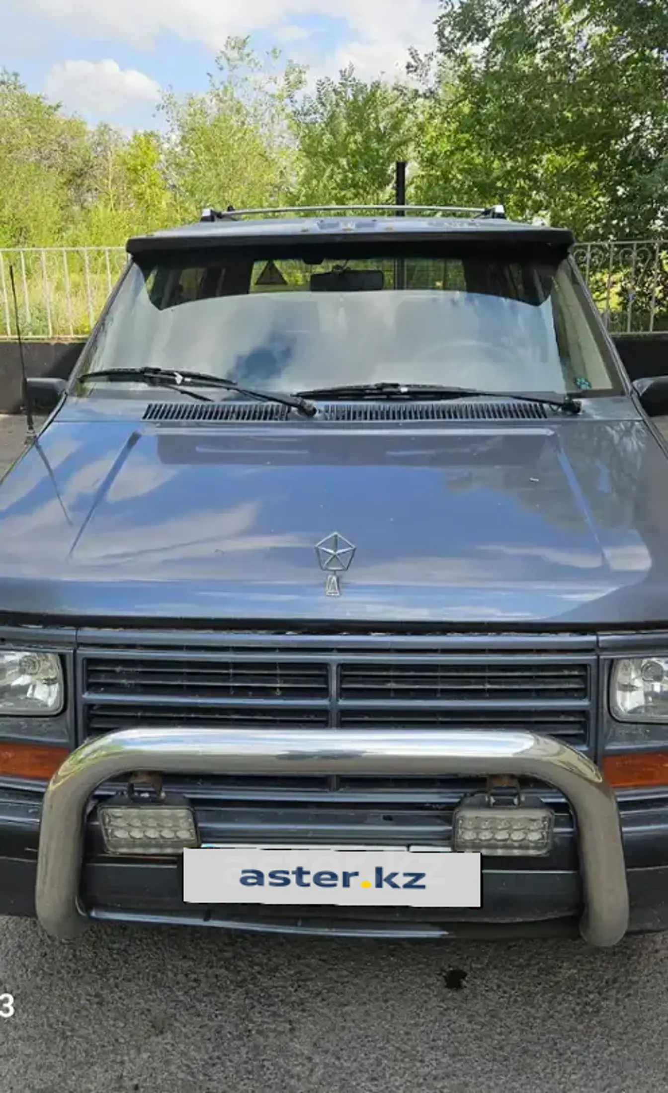 Chrysler Voyager 1989 года за 2 500 000 тг. в Караганда фото 2