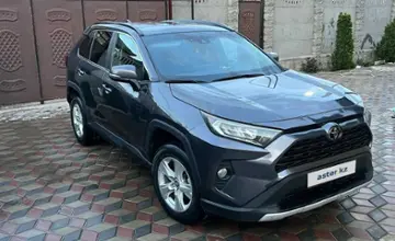 Toyota RAV4 2021 года за 12 500 000 тг. в Алматы фото 2
