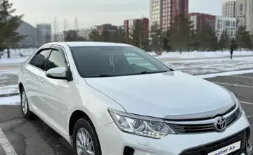 Toyota Camry 2015 года за 9 800 000 тг. в Астана фото 3