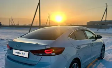 Hyundai Elantra 2018 года за 8 500 000 тг. в Астана фото 4