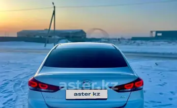 Hyundai Elantra 2018 года за 8 500 000 тг. в Астана