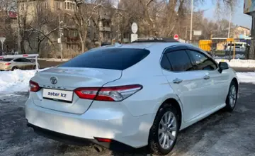 Toyota Camry 2018 года за 12 000 000 тг. в Алматы фото 3