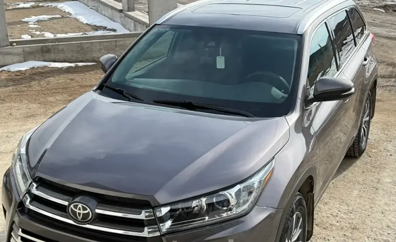 Toyota Highlander 2018 года за 19 000 000 тг. в Алматы