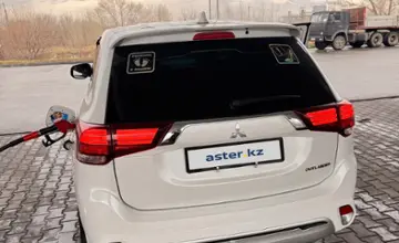 Mitsubishi Outlander 2023 года за 12 500 000 тг. в Усть-Каменогорск