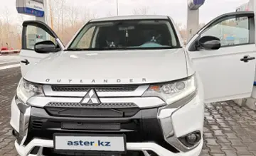 Mitsubishi Outlander 2023 года за 12 500 000 тг. в Усть-Каменогорск фото 1