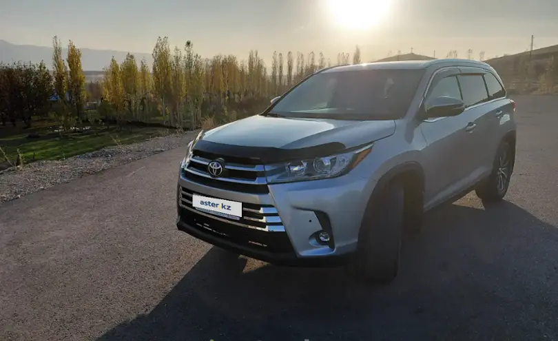 Toyota Highlander 2019 года за 18 000 000 тг. в Алматы