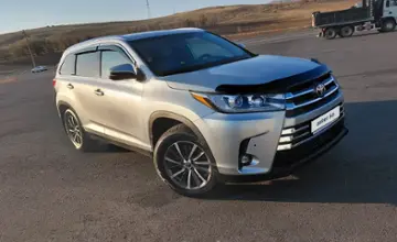 Toyota Highlander 2019 года за 18 000 000 тг. в Алматы фото 2