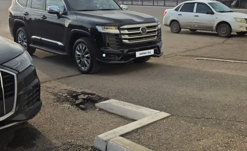 Toyota Land Cruiser 2025 года за 55 000 000 тг. в Костанай фото 2
