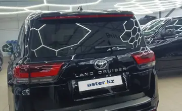 Toyota Land Cruiser 2025 года за 65 000 000 тг. в Костанай фото 4