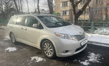 Toyota Sienna 2012 года за 14 200 000 тг. в Алматы фото 2