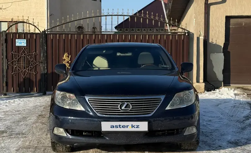 Lexus LS 2008 года за 7 000 000 тг. в Атырау