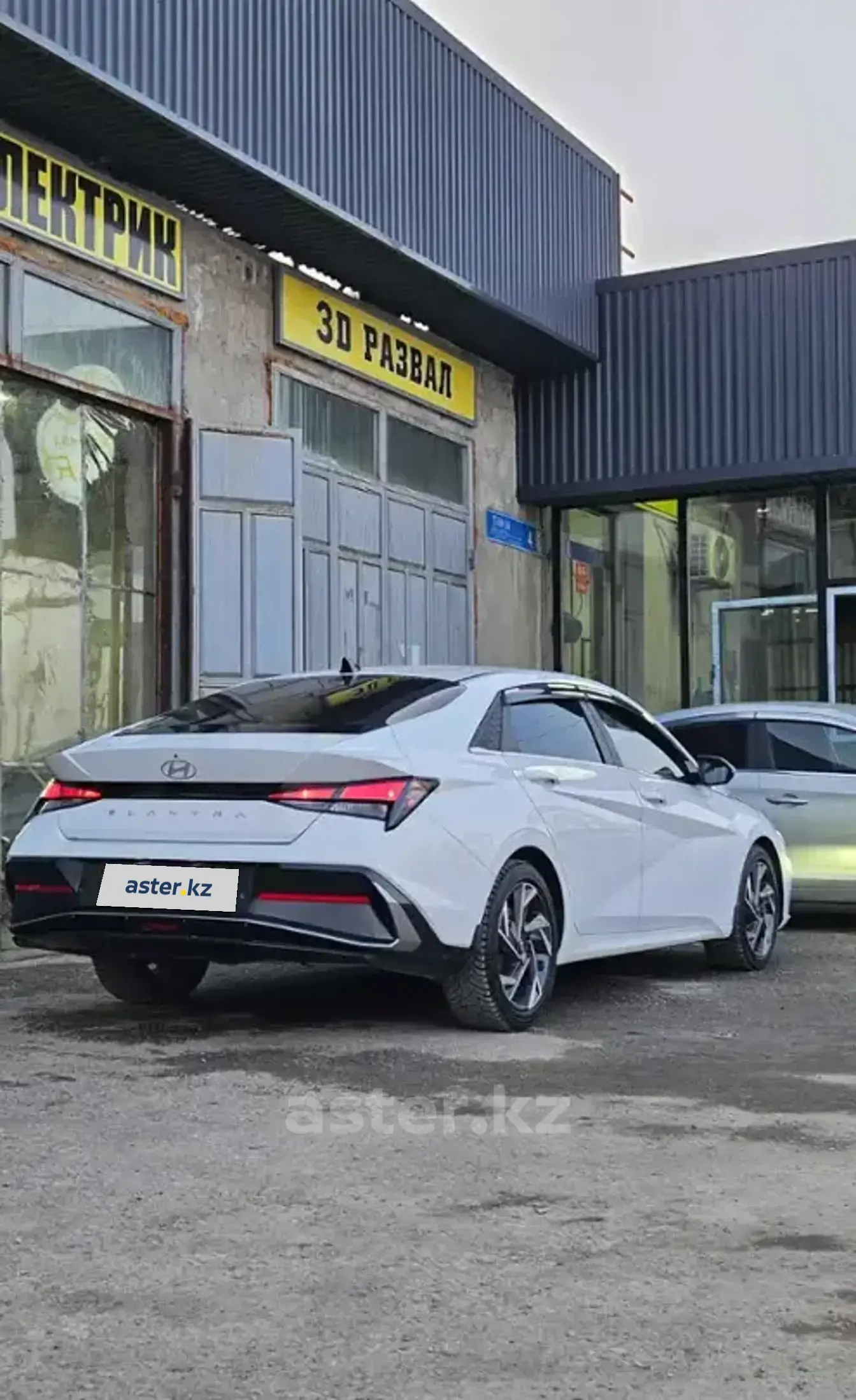 Hyundai Elantra 2024 года за 9 000 000 тг. в Шымкент