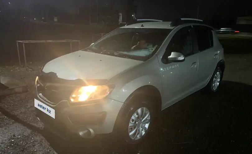 Renault Sandero 2015 года за 3 900 000 тг. в Акмолинская область