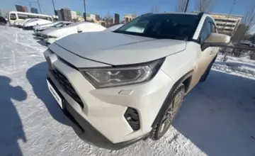 Toyota RAV4 2020 года за 16 800 000 тг. в Астана фото 1