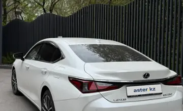 Lexus ES 2023 года за 25 500 000 тг. в Алматы