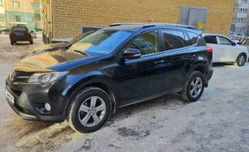 Toyota RAV4 2015 года за 8 800 000 тг. в Астана фото 2