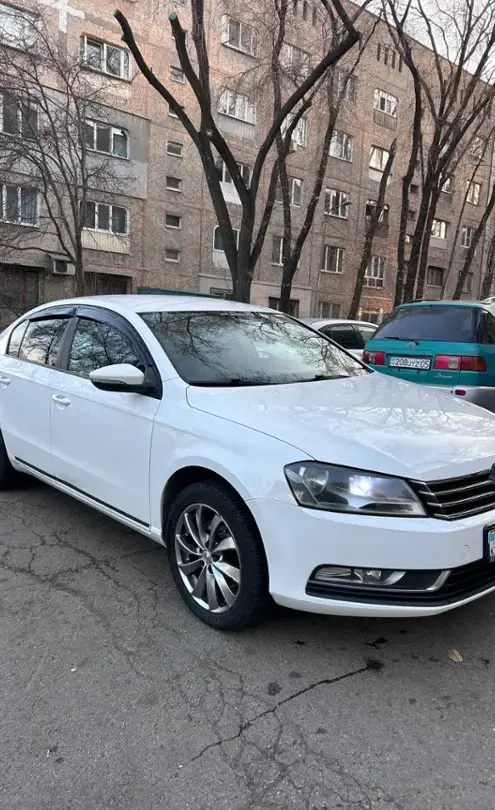 Volkswagen Passat 2013 года за 5 200 000 тг. в Алматы фото 3