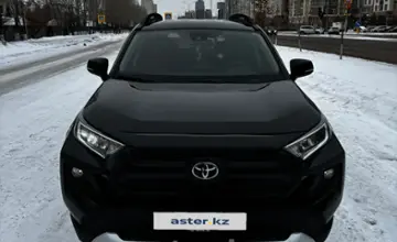 Toyota RAV4 2021 года за 16 500 000 тг. в Астана фото 2